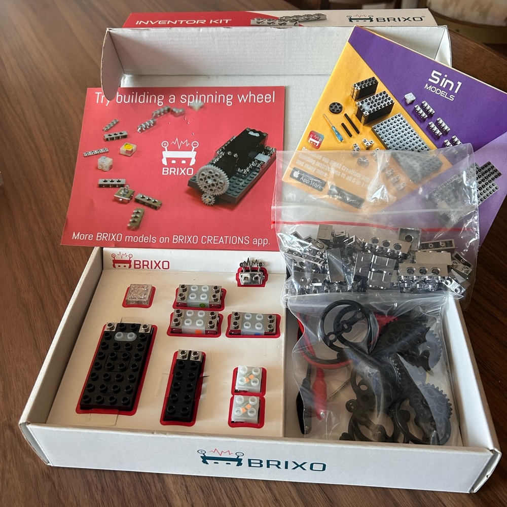 NEW In Box Brixo Inventor Kit 78 Piece Kit - Electric Building Blocks - Picture 2 of 10